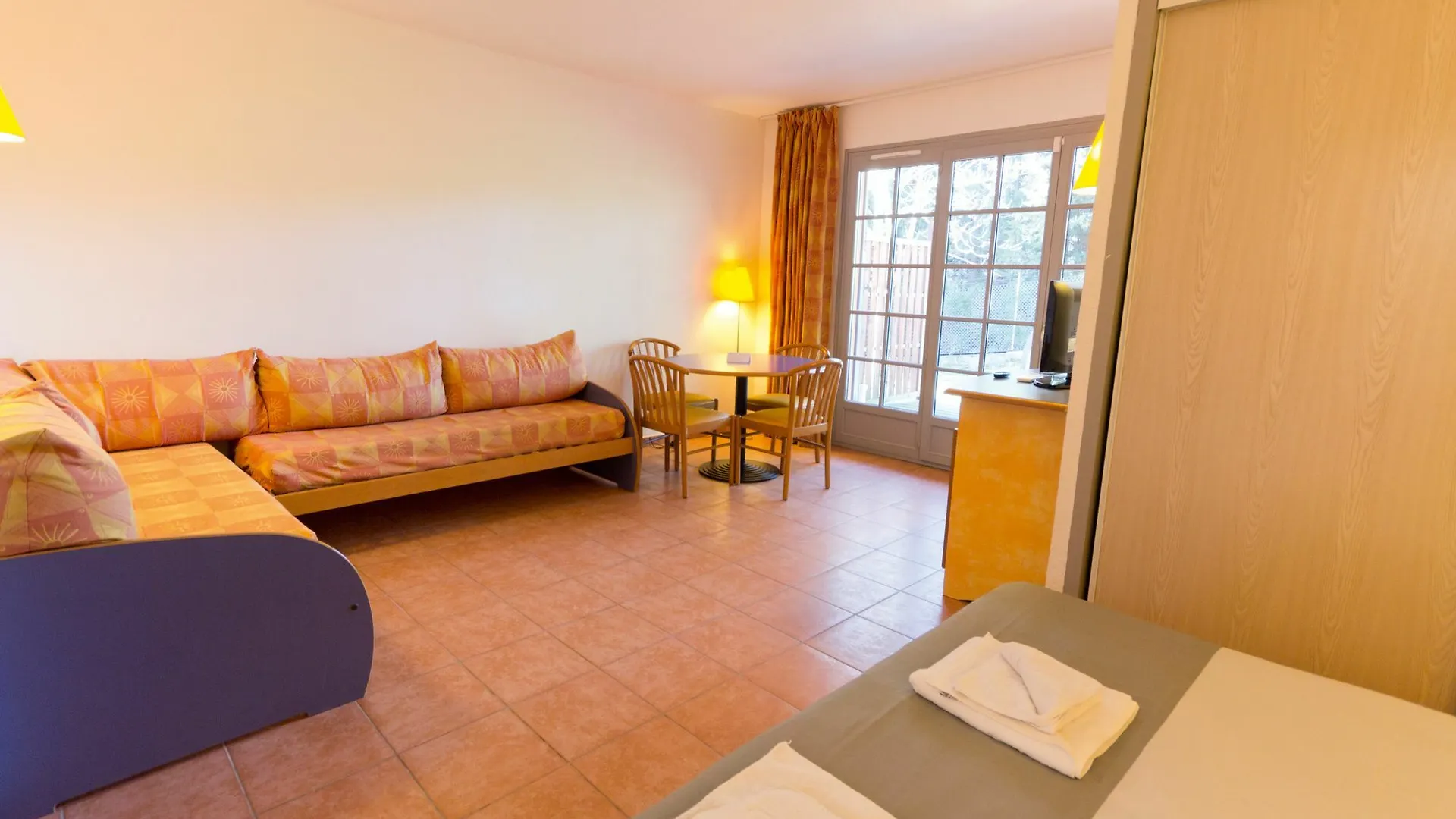 Sowell Residences Chenes Verts Saint-Raphael  Apartment Saint-Raphael (Var)