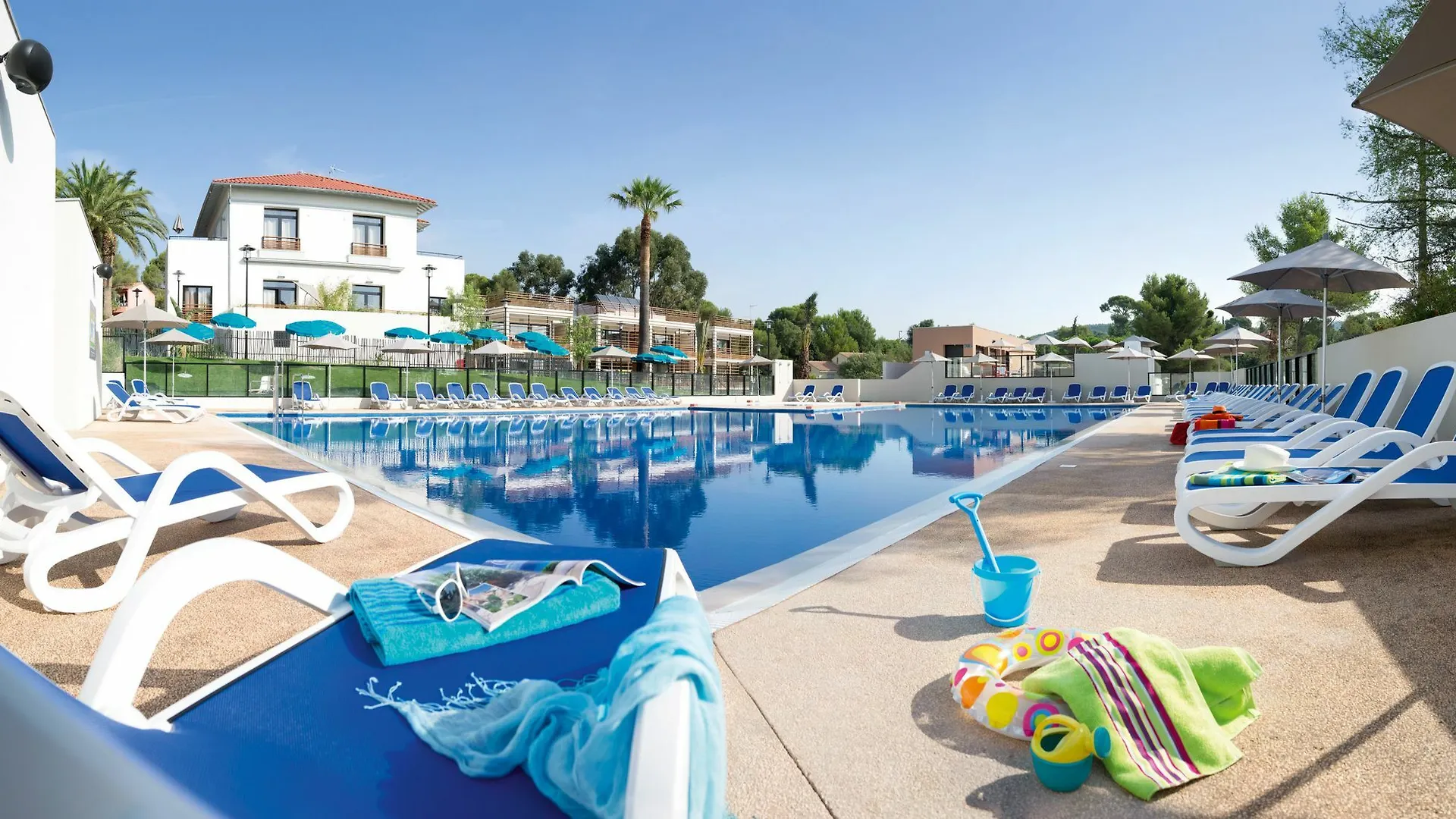 Sowell Residences Chenes Verts Saint-Raphael  France